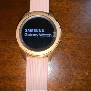 Samsung/IPhone Smartwatch 42MM💗Rose Gold💗Sale